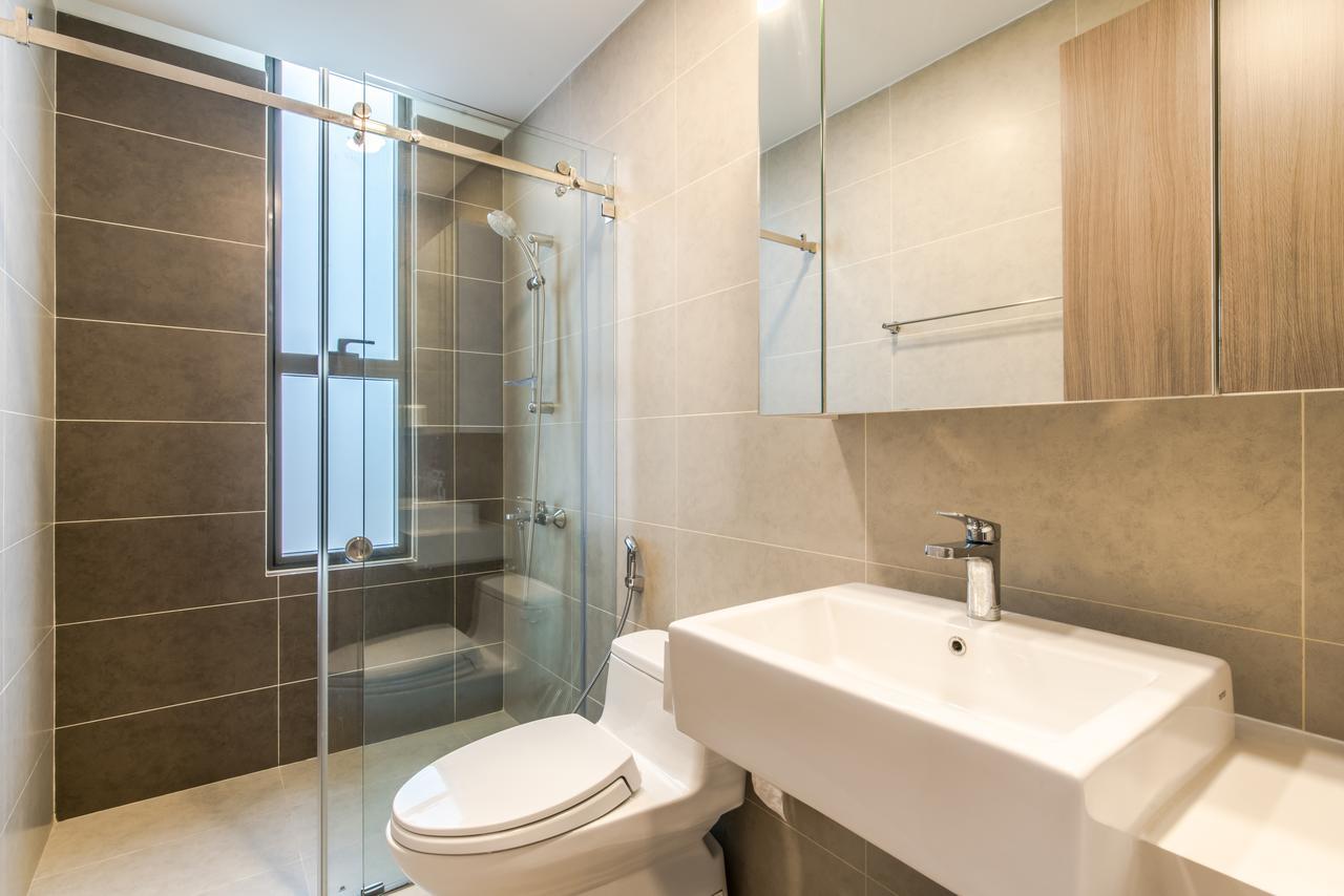 The Manner Apartment Icon 56 Rooftop Pool Ho Chi Minh City Exterior photo