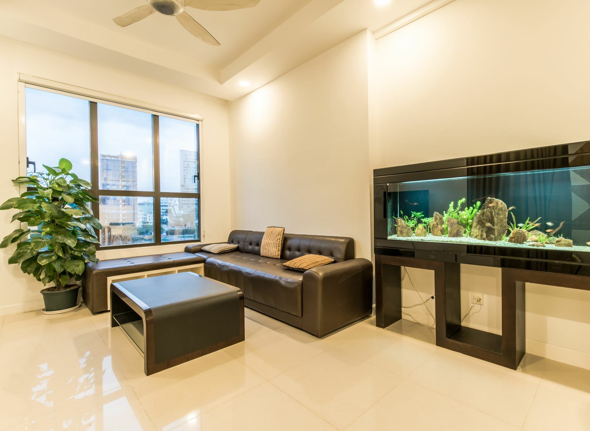 The Manner Apartment Icon 56 Rooftop Pool Ho Chi Minh City Exterior photo